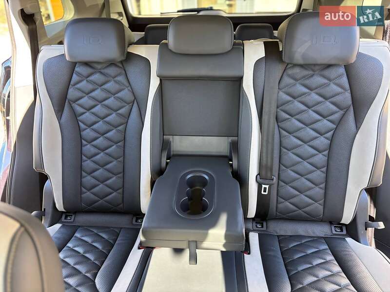 Позашляховик / Кросовер Volkswagen ID.6 Crozz 2023 в Стрию