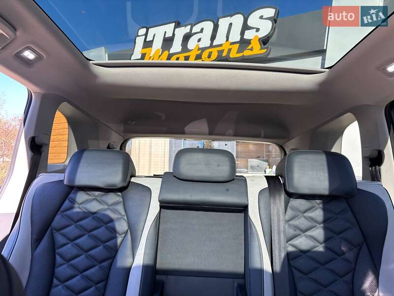 Позашляховик / Кросовер Volkswagen ID.6 Crozz 2023 в Стрию