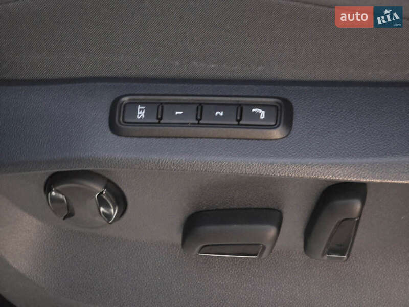 Внедорожник / Кроссовер Volkswagen ID.6 Crozz 2024 в Киеве