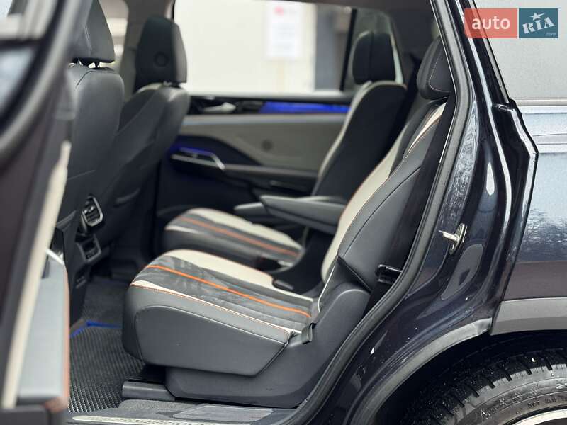 Внедорожник / Кроссовер Volkswagen ID.6 Crozz 2022 в Киеве