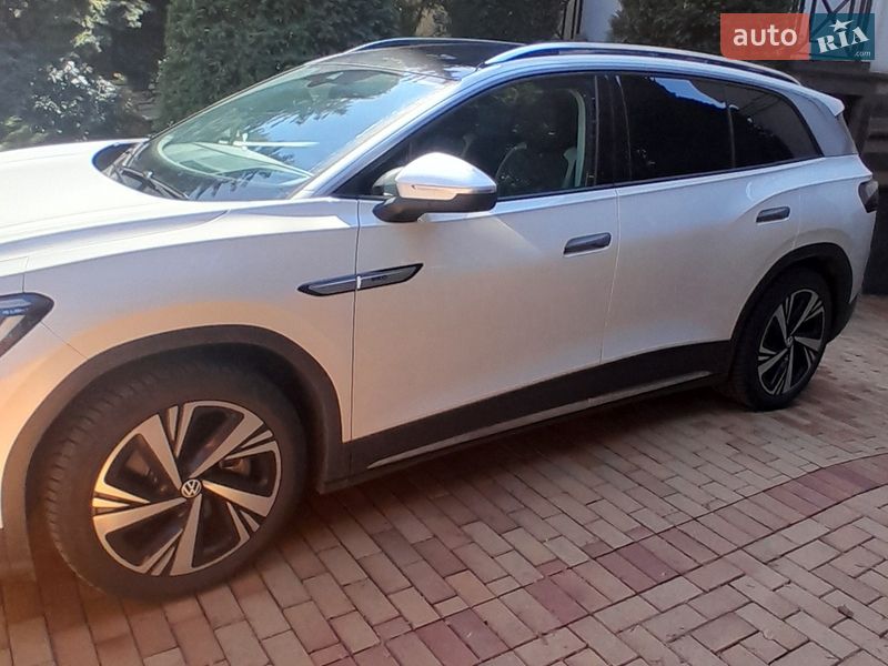 Volkswagen ID.6 Crozz 2023