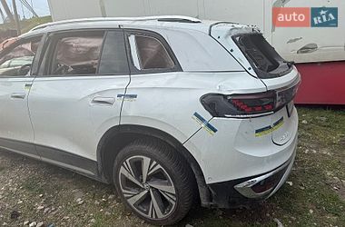Внедорожник / Кроссовер Volkswagen ID.6 Crozz 2024 в Киеве