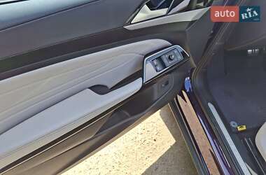 Позашляховик / Кросовер Volkswagen ID.6 X 2021 в 