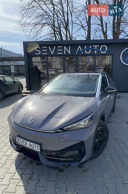 Позашляховик / Кросовер Volkswagen ID. UNYX 2024 в 