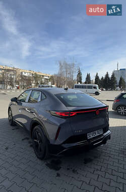 Позашляховик / Кросовер Volkswagen ID. UNYX 2024 в 
