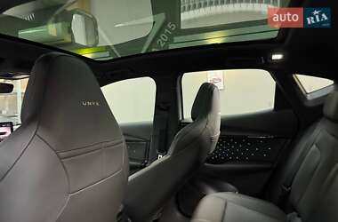 Позашляховик / Кросовер Volkswagen ID. UNYX 2024 в 
