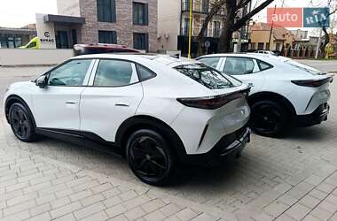 Позашляховик / Кросовер Volkswagen ID. UNYX 2024 в 