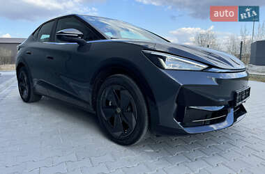 Позашляховик / Кросовер Volkswagen ID. UNYX 2025 в 