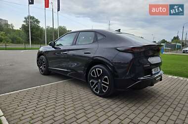 Позашляховик / Кросовер Volkswagen ID. UNYX 2024 в 