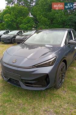 Внедорожник / Кроссовер Volkswagen ID. UNYX 2025 в Киеве