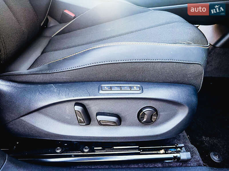 Внедорожник / Кроссовер Volkswagen ID. UNYX 2025 в Киеве