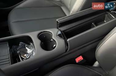 Внедорожник / Кроссовер Volkswagen ID. UNYX 2024 в 