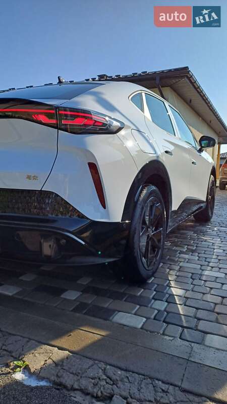 Внедорожник / Кроссовер Volkswagen ID. UNYX 2024 в Киеве
