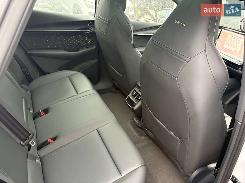 Внедорожник / Кроссовер Volkswagen ID. UNYX 2024 в Киеве