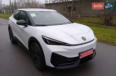 Позашляховик / Кросовер Volkswagen ID. UNYX 2025 в Чернівцях