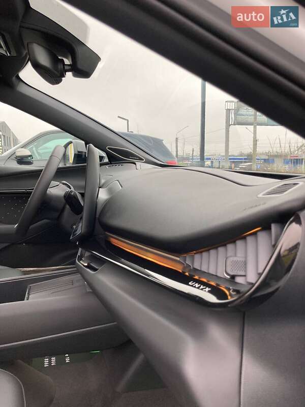 Позашляховик / Кросовер Volkswagen ID. UNYX 2024 в Львові