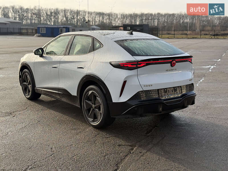 Позашляховик / Кросовер Volkswagen ID. UNYX 2025 в Києві