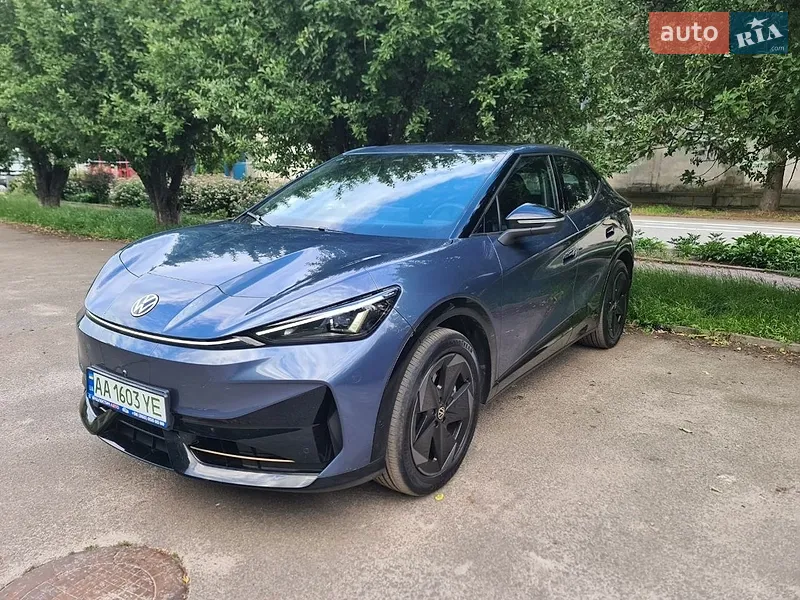 Volkswagen ID. UNYX 2025