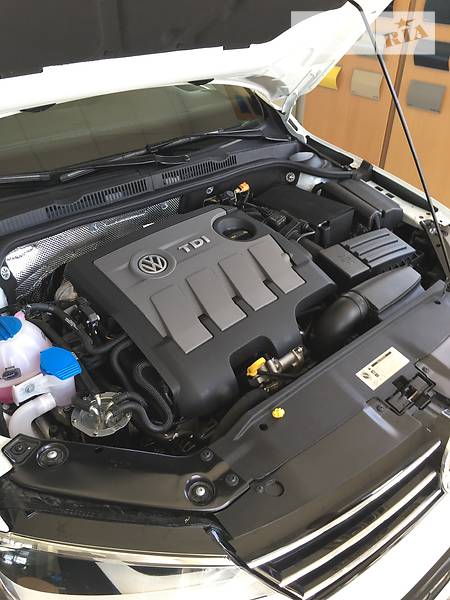 Седан Volkswagen Jetta 2016 в Кременчуці