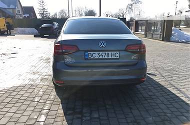 Седан Volkswagen Jetta 2016 в Львове