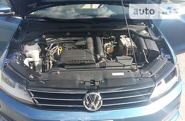 Седан Volkswagen Jetta 2017 в Львові