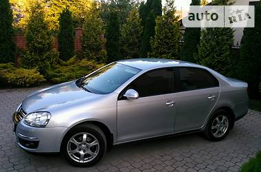 Седан Volkswagen Jetta 2007 в Луцьку