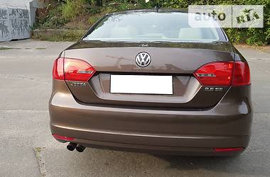 Седан Volkswagen Jetta 2013 в Киеве