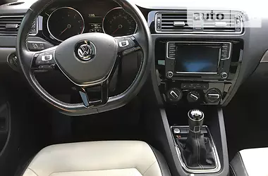 Volkswagen Jetta 2016