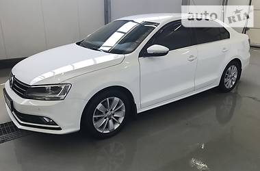 Седан Volkswagen Jetta 2016 в Днепре