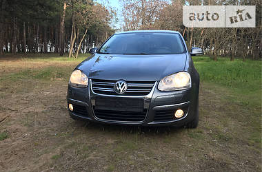 Седан Volkswagen Jetta 2008 в 