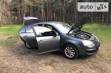 Седан Volkswagen Jetta 2008 в 