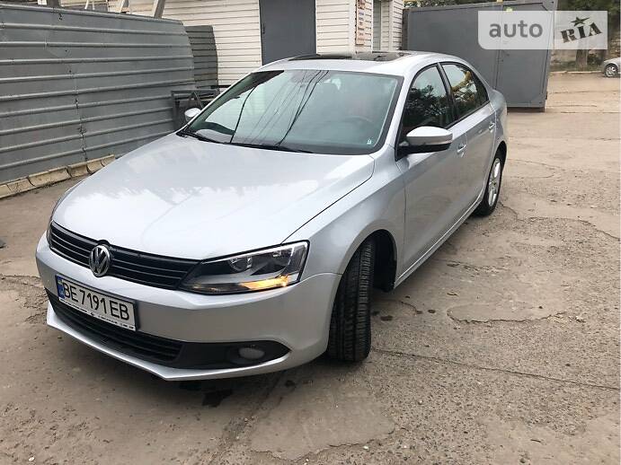 Седан Volkswagen Jetta 2012 в Николаеве