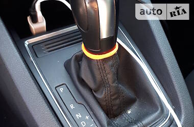 Седан Volkswagen Jetta 2015 в 