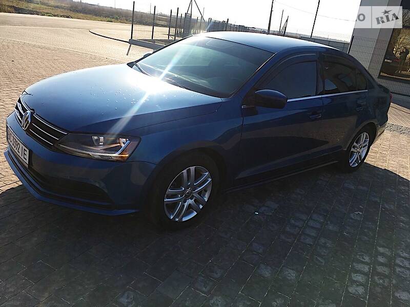 Седан Volkswagen Jetta 2017 в 