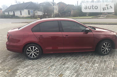 Седан Volkswagen Jetta 2016 в Львове