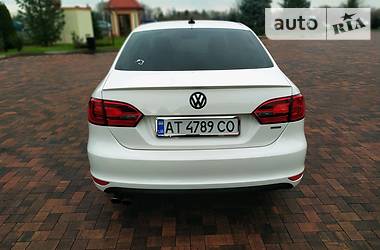 Седан Volkswagen Jetta 2013 в Ивано-Франковске