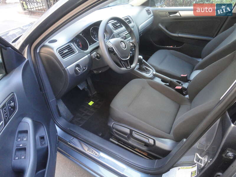 Седан Volkswagen Jetta 2014 в Запоріжжі