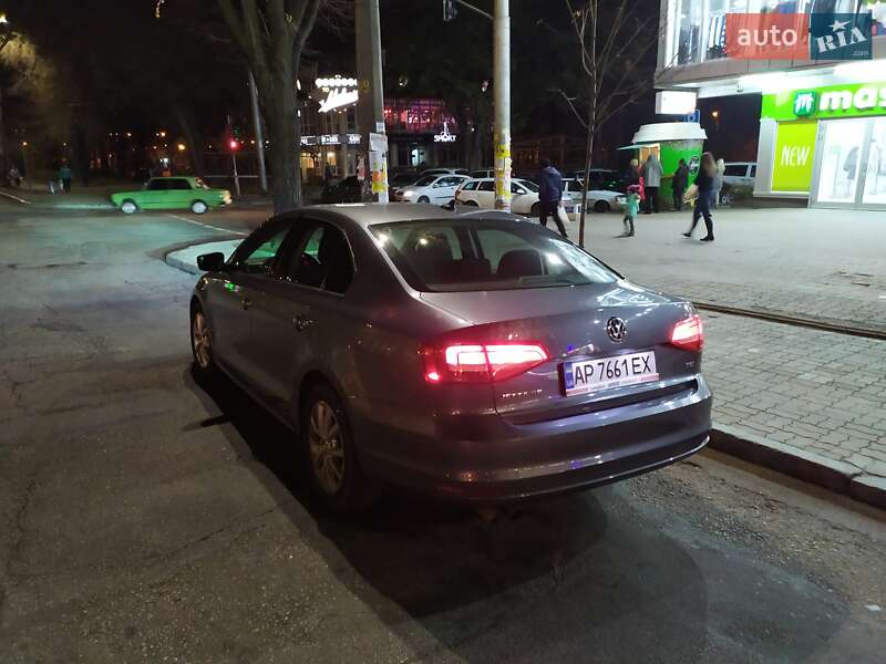 Седан Volkswagen Jetta 2014 в Запоріжжі