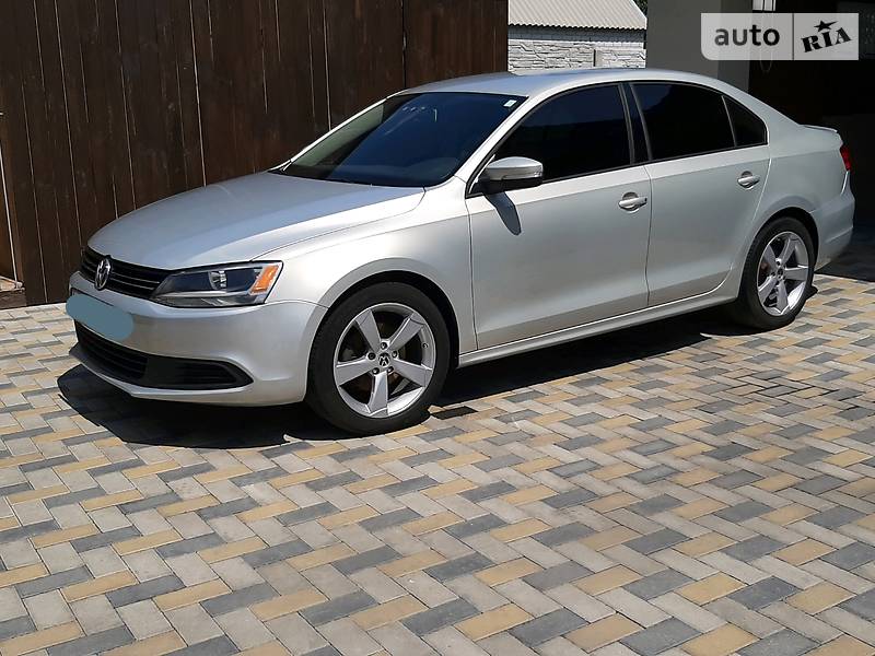 Седан Volkswagen Jetta 2011 в Дніпрі