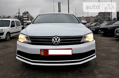 Седан Volkswagen Jetta 2017 в 