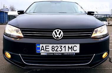 Седан Volkswagen Jetta 2012 в Дніпрі