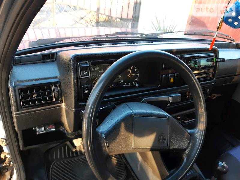 Седан Volkswagen Jetta 1989 в Рівному