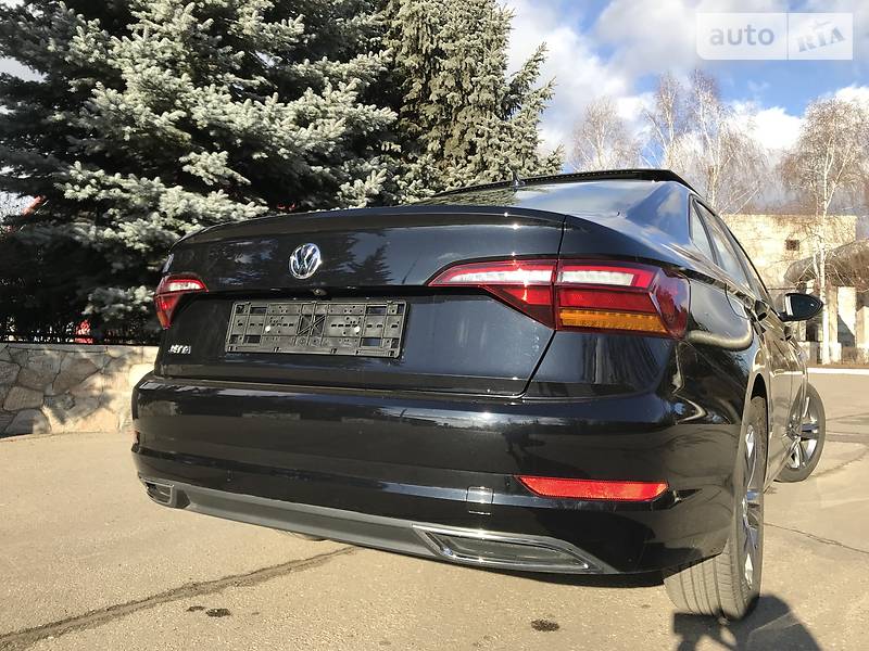 Седан Volkswagen Jetta 2018 в Харкові