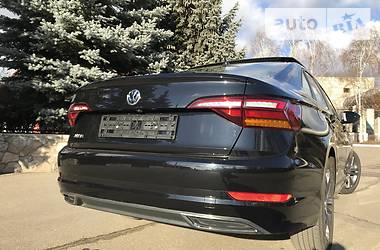 Седан Volkswagen Jetta 2018 в 