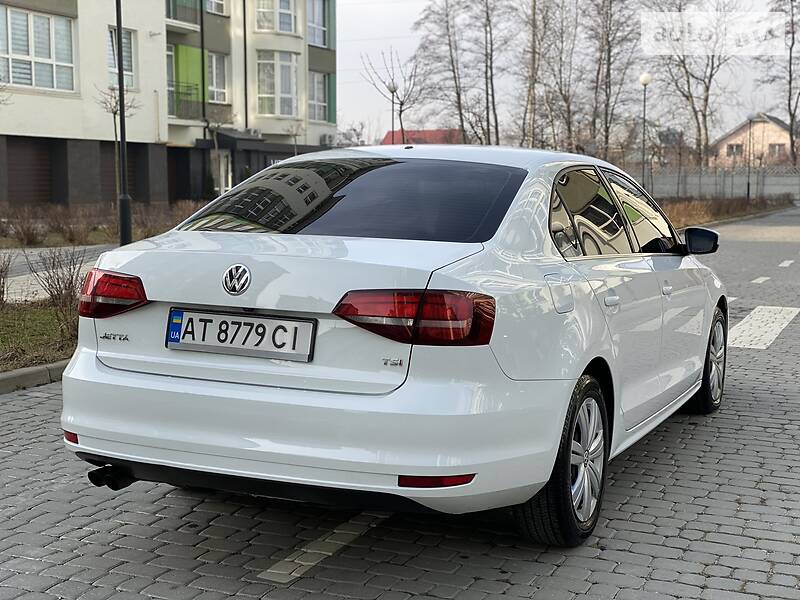 Седан Volkswagen Jetta 2017 в Івано-Франківську