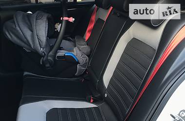 Седан Volkswagen Jetta 2016 в 