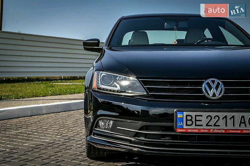Седан Volkswagen Jetta 2016 в Николаеве