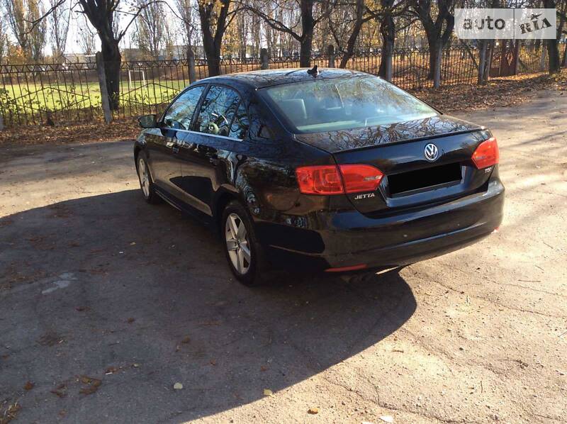 Седан Volkswagen Jetta 2014 в Вінниці