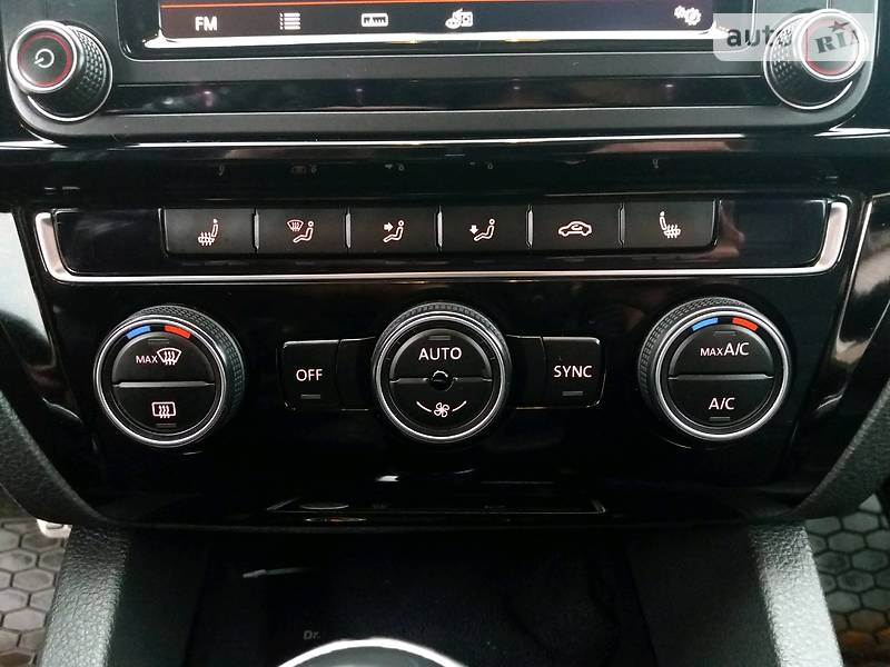Седан Volkswagen Jetta 2017 в Запоріжжі