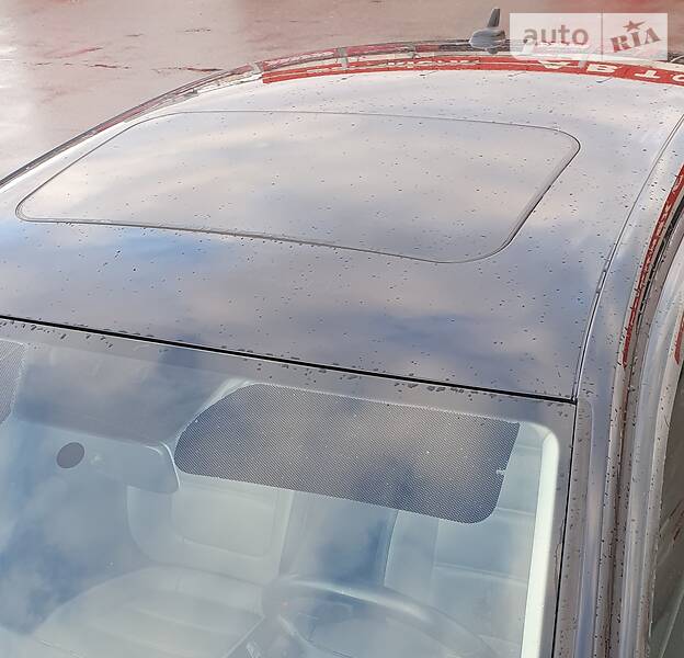 Седан Volkswagen Jetta 2012 в Києві